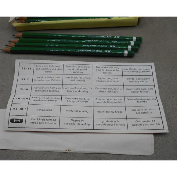 Vintage AW Faber Castell 2H No  9000 Pencils in Tin Drafting Nurnberg Germany - Picture 6 of 10